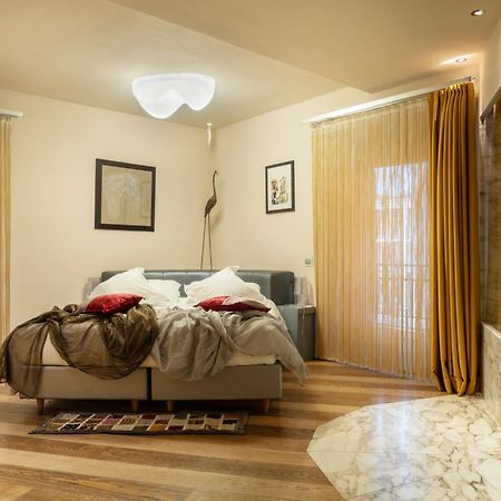 Art Hotel Orologio Болонья Экстерьер фото